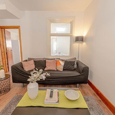 Beautiful 4 Bedrooms House, 7 Walk To Train Station Stadtteil Plumstead Exterior foto