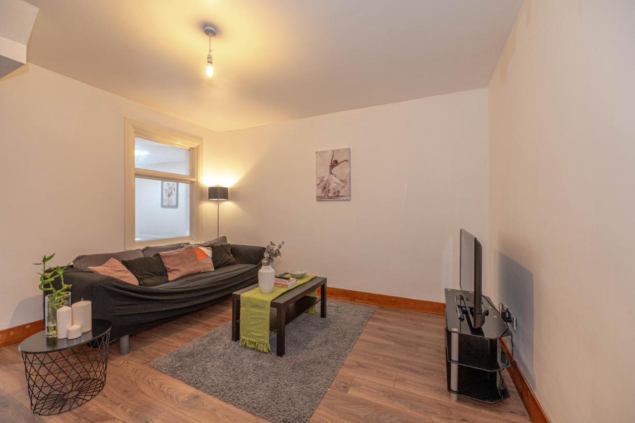Beautiful 4 Bedrooms House, 7 Walk To Train Station Stadtteil Plumstead Exterior foto