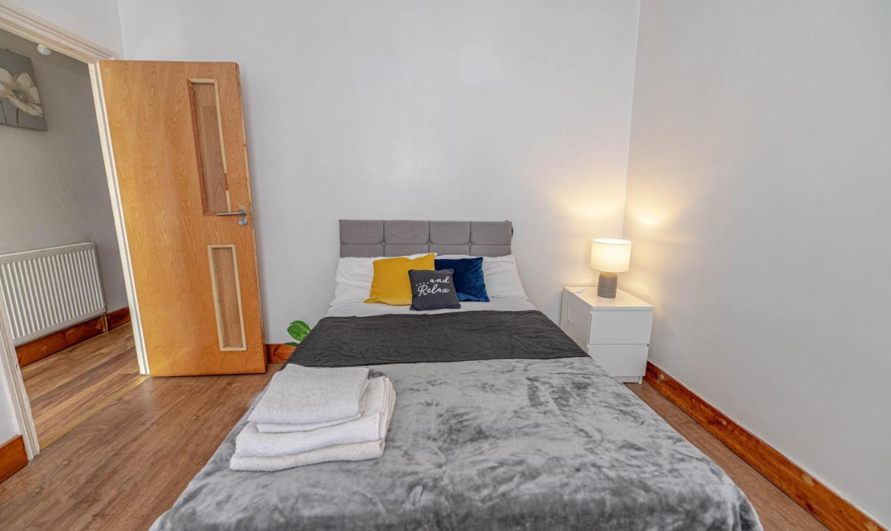 Beautiful 4 Bedrooms House, 7 Walk To Train Station Stadtteil Plumstead Exterior foto