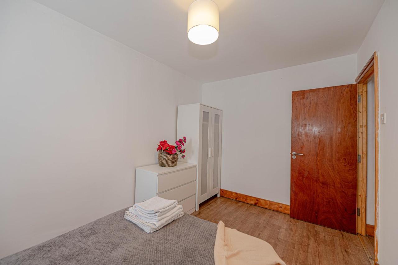 Beautiful 4 Bedrooms House, 7 Walk To Train Station Stadtteil Plumstead Exterior foto