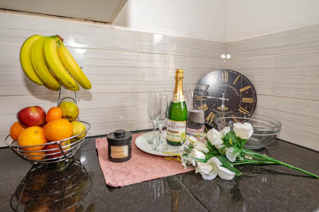 Beautiful 4 Bedrooms House, 7 Walk To Train Station Stadtteil Plumstead Exterior foto